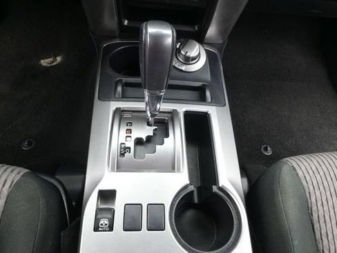 Used 2021 Toyota 4Runner SR5 AWD/4WD image 10