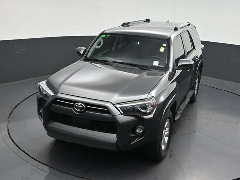 Used 2022 Toyota 4Runner SR5 RWD image 22