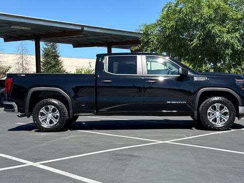 New 2026 GMC Sierra 1500 Pro w/ Pro Value Package image 3