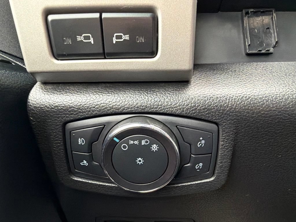 Used 2020 Ford F250 Lariat w/ Lariat Ultimate Package AWD/4WD image 25