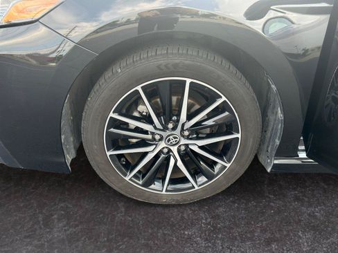 Used 2021 Toyota Camry SE FWD image 15