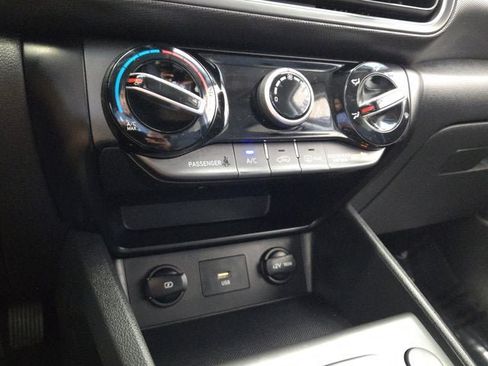 Used 2022 Hyundai Kona SEL w/ Cargo Package FWD image 20