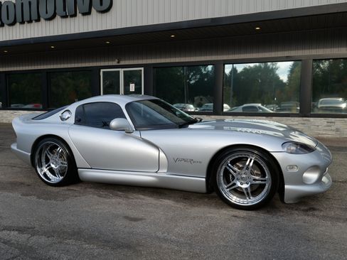 Used 1999 Dodge Viper GTS image 3