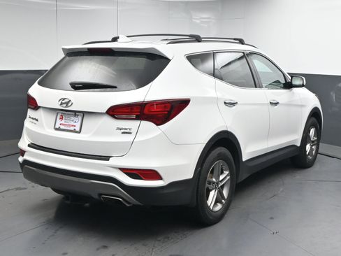 Used 2017 Hyundai Santa Fe Sport image 8
