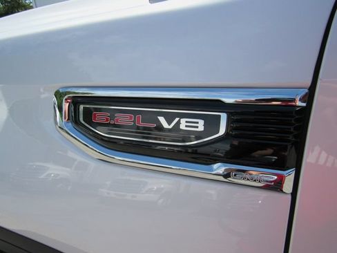 Used 2023 GMC Sierra 1500 Denali w/ Denali Reserve Package AWD/4WD image 10