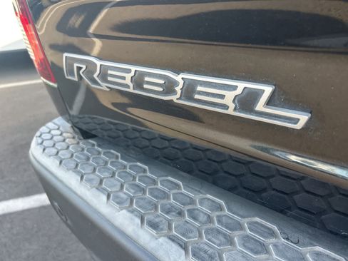 Used 2017 RAM 1500 Rebel w/ Luxury Group image 19