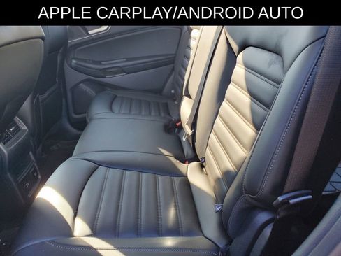 Used 2021 Ford Edge SEL w/ Convenience Package image 10