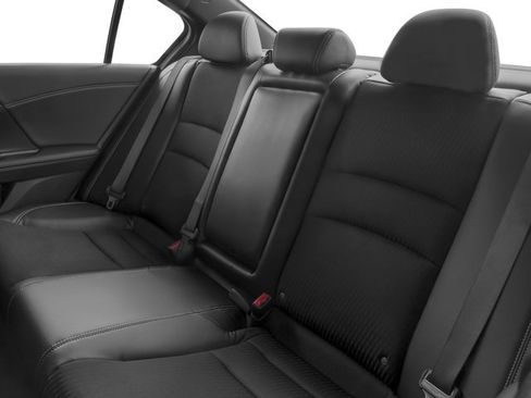 Used 2016 Honda Accord Sport image 16