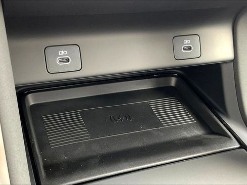 New 2026 Land Rover Discovery Sport Landmark image 23