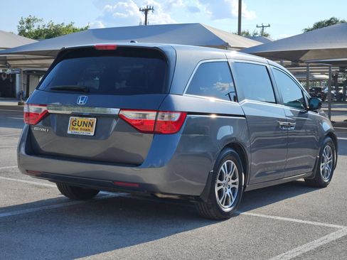 Used 2013 Honda Odyssey EX-L image 3
