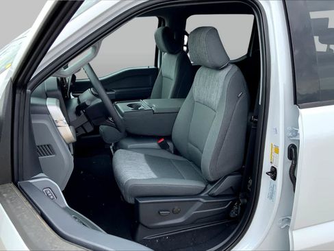 New 2026 Ford F250 XLT w/ FX4 Off-Road Package AWD/4WD image 9