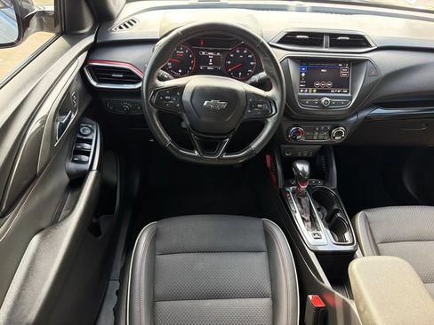 Used 2022 Chevrolet TrailBlazer RS FWD image 22