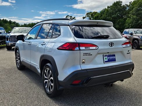 Used 2023 Toyota Corolla Cross AWD Hybrid image 3