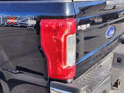 Used 2017 Ford F350 XLT image 9