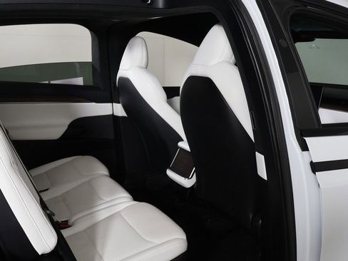 Used 2022 Tesla Model X AWD/4WD image 30