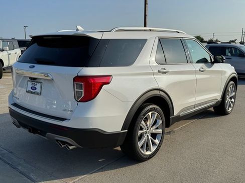 Used 2022 Ford Explorer Platinum w/ Equipment Group 601A AWD/4WD image 7