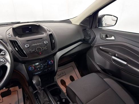 Used 2018 Ford Escape SE FWD image 22
