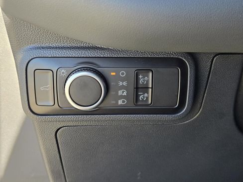 New 2026 Ford Explorer Active RWD image 21