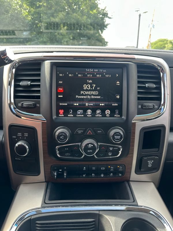 Used 2016 RAM 3500 Laramie w/ Cold Weather Group AWD/4WD image 13