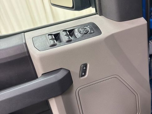 Used 2020 Ford F150 XL w/ Equipment Group 101A Mid AWD/4WD image 17