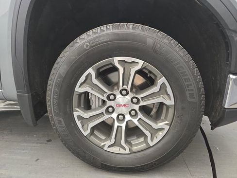 Used 2025 GMC Sierra 1500 SLT image 12