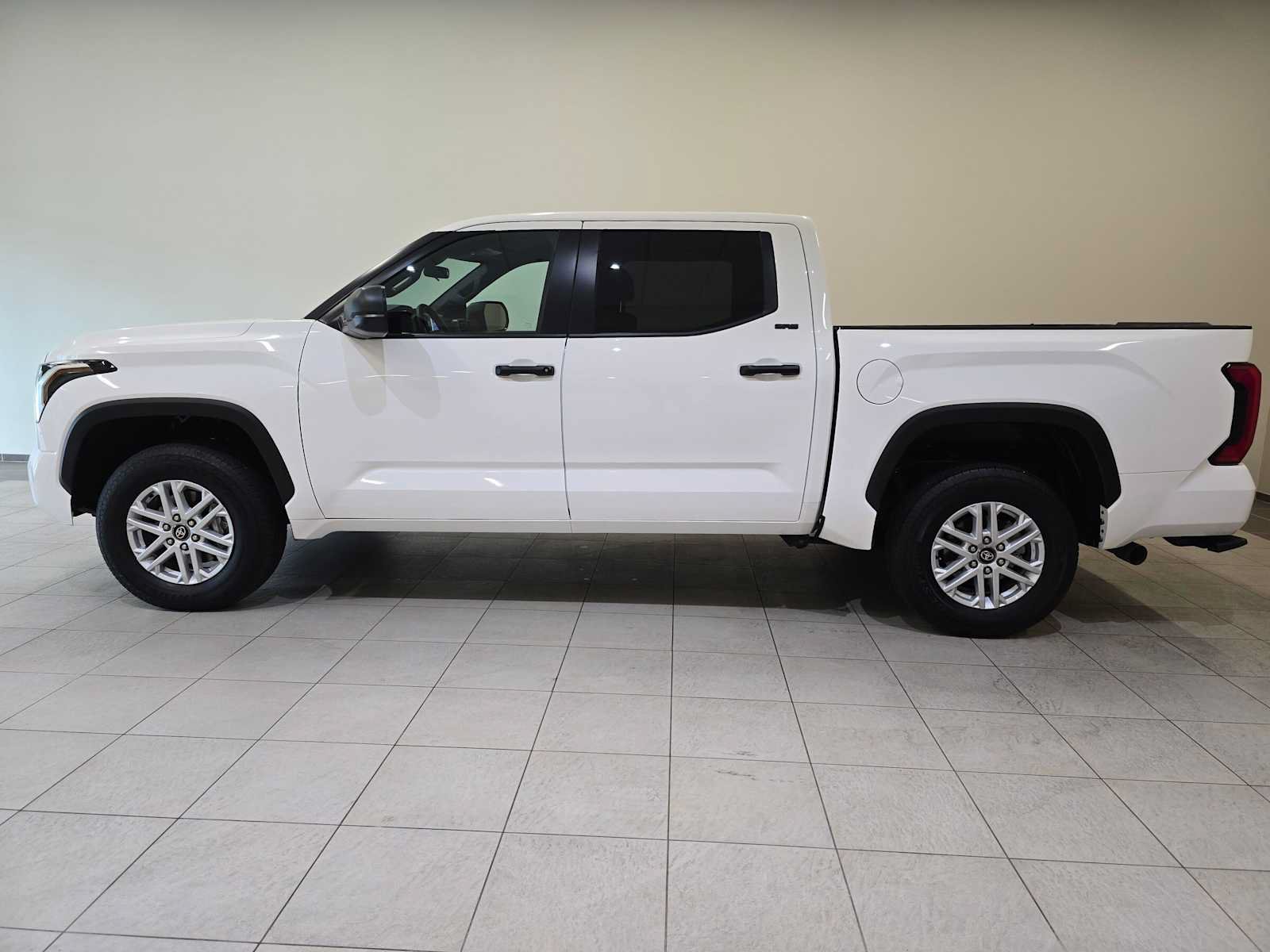 Certified 2025 Toyota Tundra SR5 AWD/4WD image 3