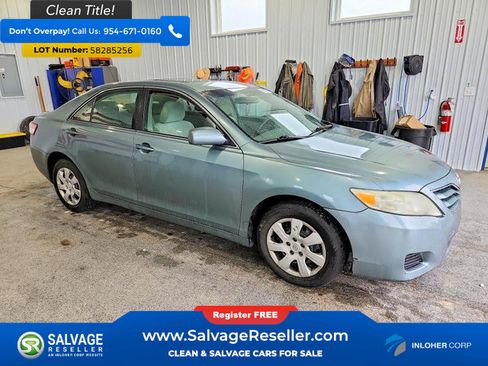 Used 2011 Toyota Camry LE FWD image 5