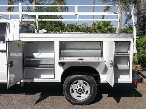 Used 2023 Chevrolet Silverado 2500 W/T w/ WT Convenience Package image 6