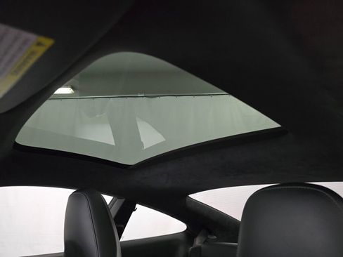 Certified 2018 Porsche 911 Carrera GTS image 44