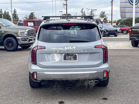 Used 2023 Kia Telluride SX Prestige X-Pro image 3