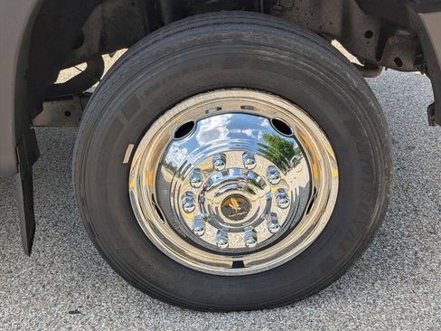 Used 2011 Ford F550 2WD Regular Cab Super Duty w/ Payload Upgrade Pkg image 17