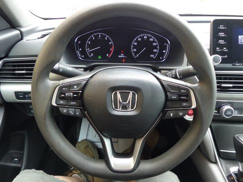 Used 2019 Honda Accord LX image 39