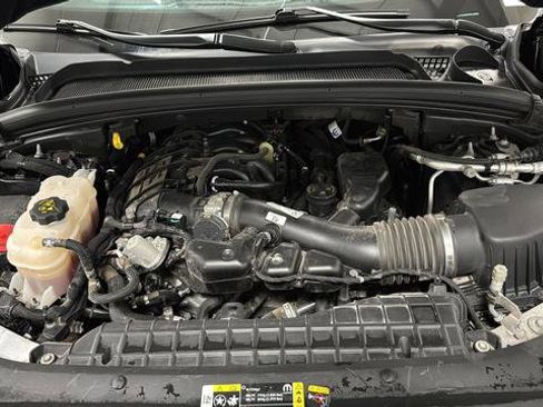 Certified 2024 Jeep Grand Cherokee Limited w/ Luxury Tech Group II AWD/4WD image 33