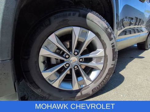 Used 2025 Chevrolet Equinox LT AWD/4WD image 8