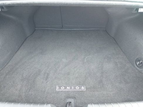 Used 2024 Hyundai Ioniq 6 SE RWD image 24