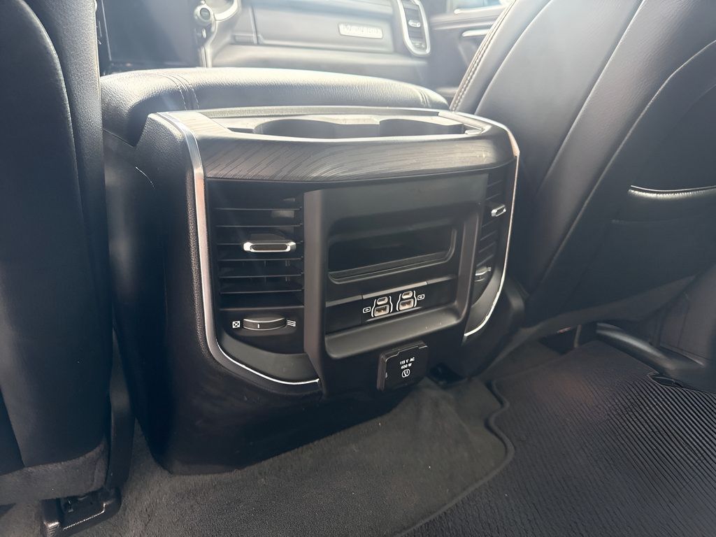 Used 2023 RAM 1500 Laramie AWD/4WD image 11