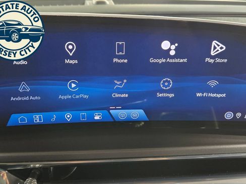 Used 2024 Cadillac Lyriq Tech AWD/4WD image 15