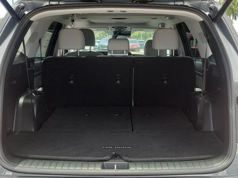 Used 2024 Hyundai Palisade SEL FWD image 29