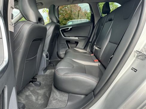 Used 2017 Volvo XC60 T6 Dynamic w/ Advanced Package AWD/4WD image 17