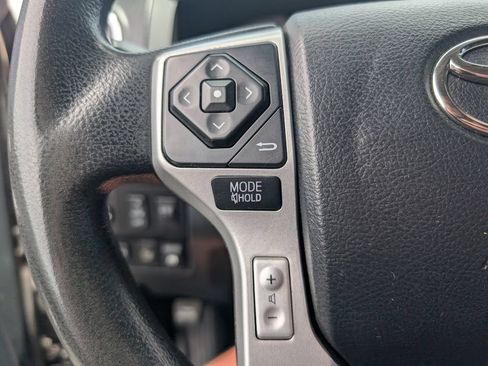 Used 2017 Toyota Tundra SR5 AWD/4WD image 12
