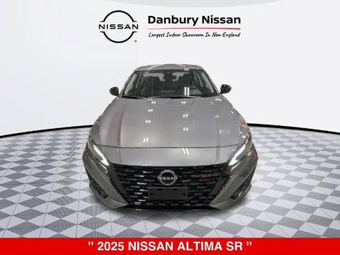 Certified 2025 Nissan Altima 2.5 SR AWD/4WD image 10