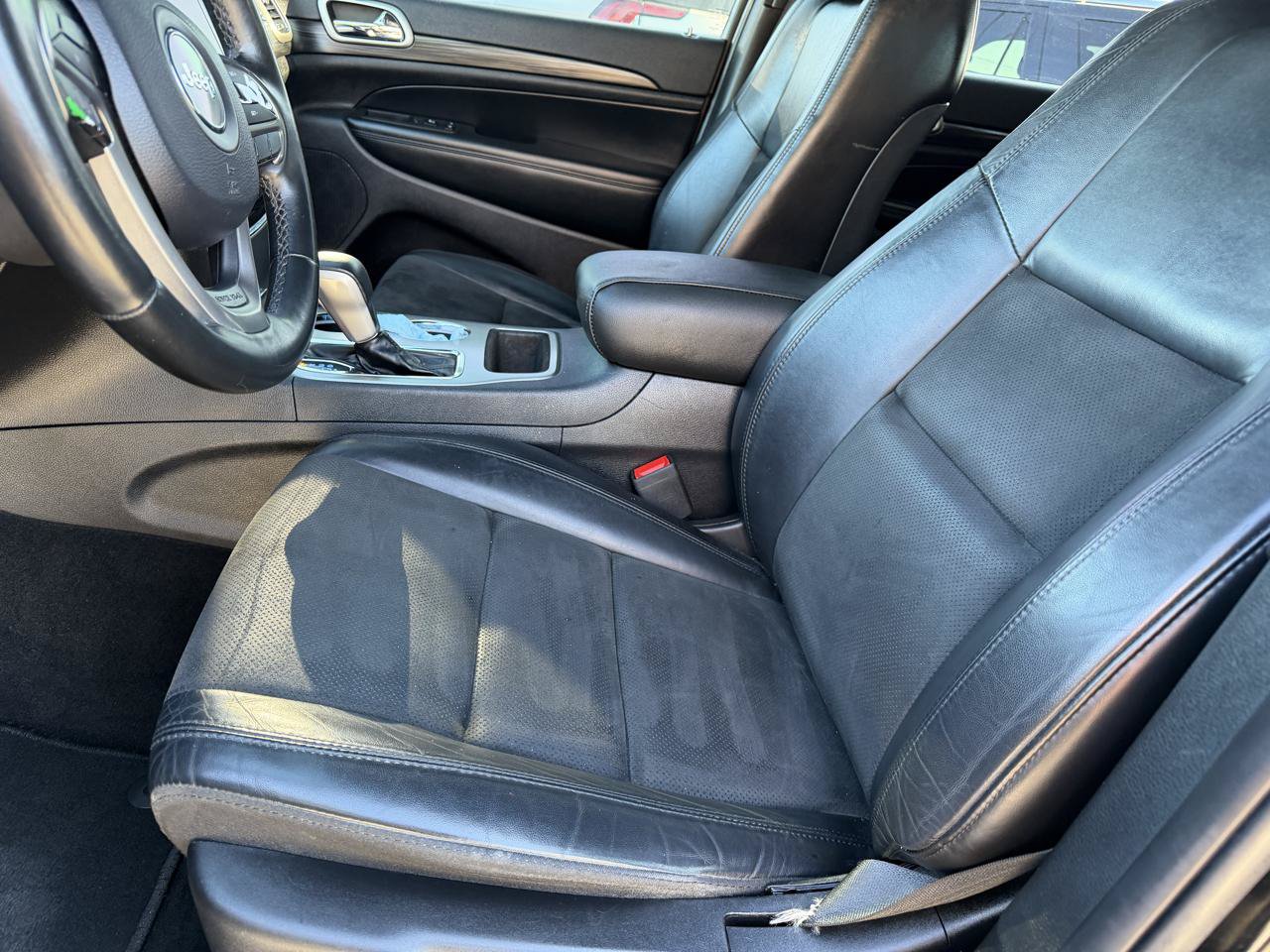 Used 2019 Jeep Grand Cherokee Altitude RWD image 6