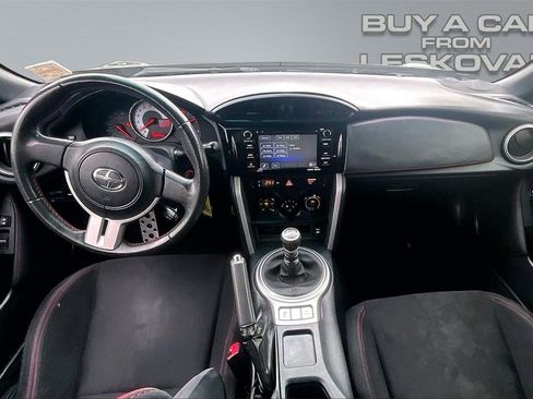 Used 2015 Scion FR-S image 16