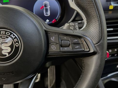 Used 2024 Alfa Romeo Stelvio Sprint image 20