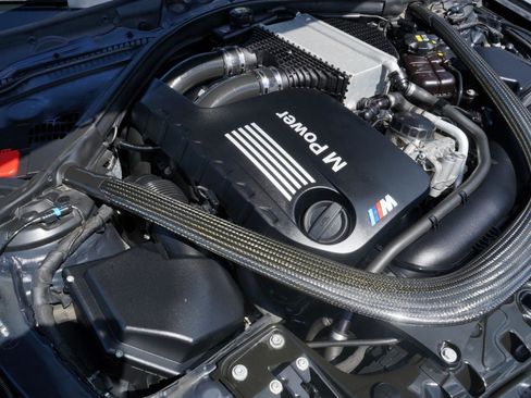 Used 2016 BMW M4 Coupe w/ Executive Package RWD image 79