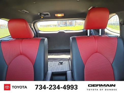 Used 2021 Toyota Highlander XSE AWD/4WD image 13