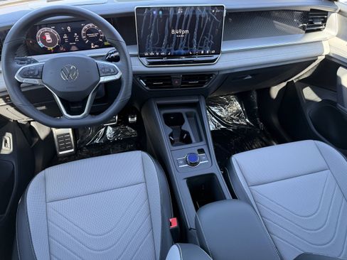 New 2026 Volkswagen Tiguan SE R-Line image 11