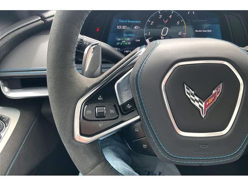 Used 2025 Chevrolet Corvette Stingray Premium Cpe w/ Z51 Performance Package RWD image 18