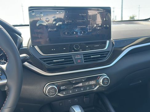 New 2025 Nissan Altima 2.5 SR w/ SR Premium Package image 21