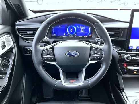 Used 2023 Ford Explorer ST w/ Equipment Group 401A image 12